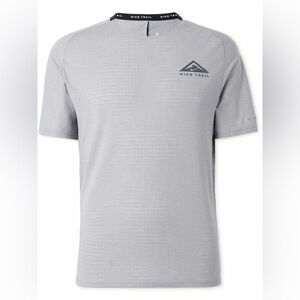 Nike Trail Men's Dri-FIT Solar Chase Short-Sleeve Running Top - Small